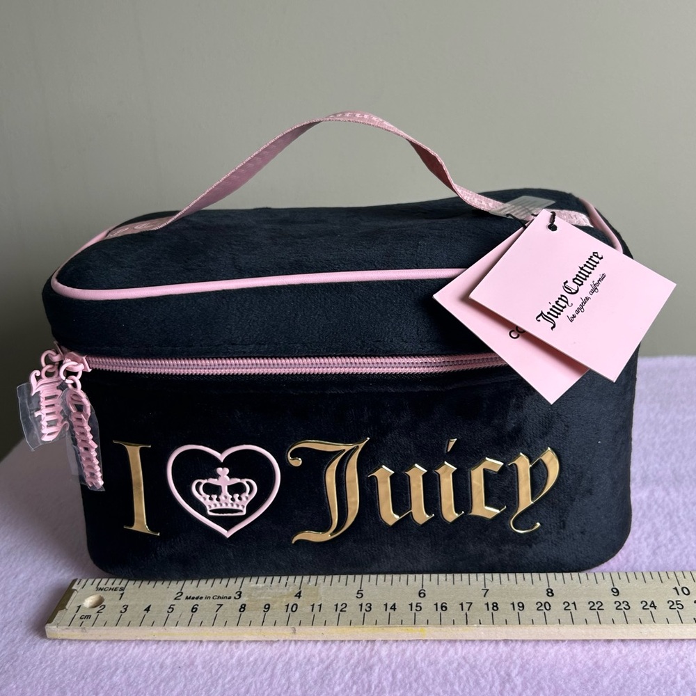 New with tags- Juicy Couture Black and Pink Cosmetic Case